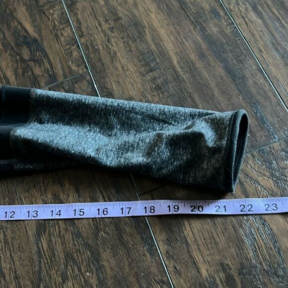 LULULEMON Heather Grey Reversible Jacket Size 12 black on one side grey black - Picture 7 of 13